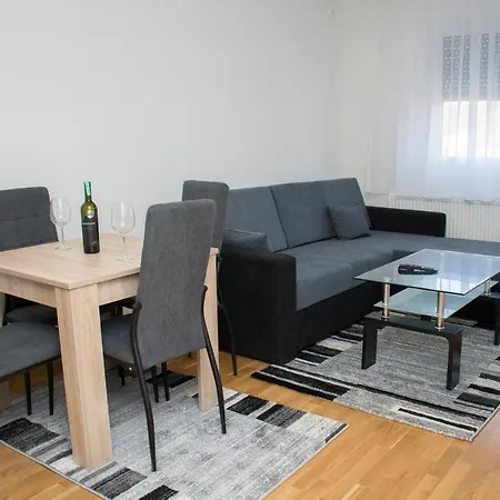 Stan Na Dan Apartment *